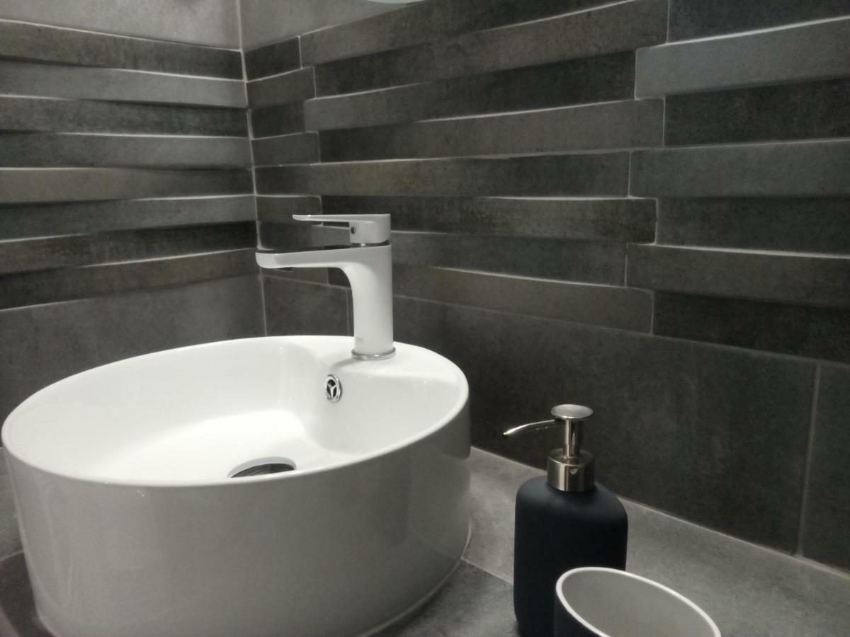 New Apartment Near Metro Larissis In The Centre Of Aten Exteriör bild
